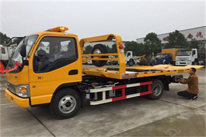 铜山哪里有拖车服务